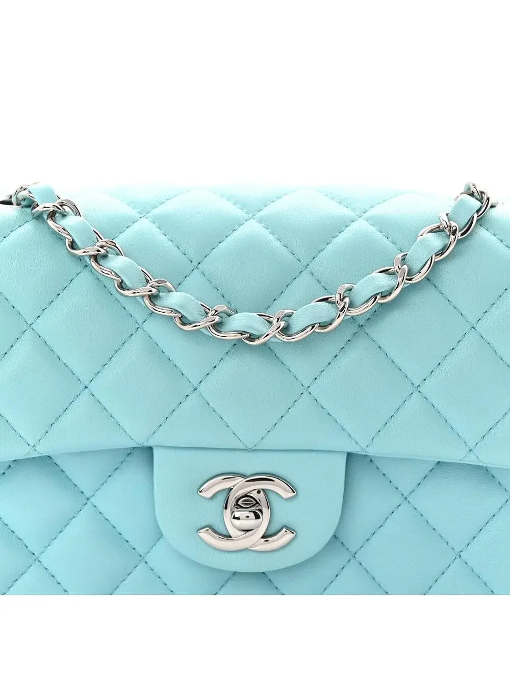 CHANEL elevate your